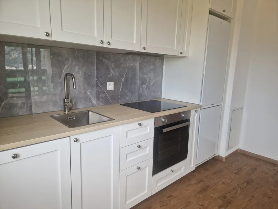 Massongex: helles 2.5-Zimmer-Wohnung mit atemberaubendem Blick zu vermieten