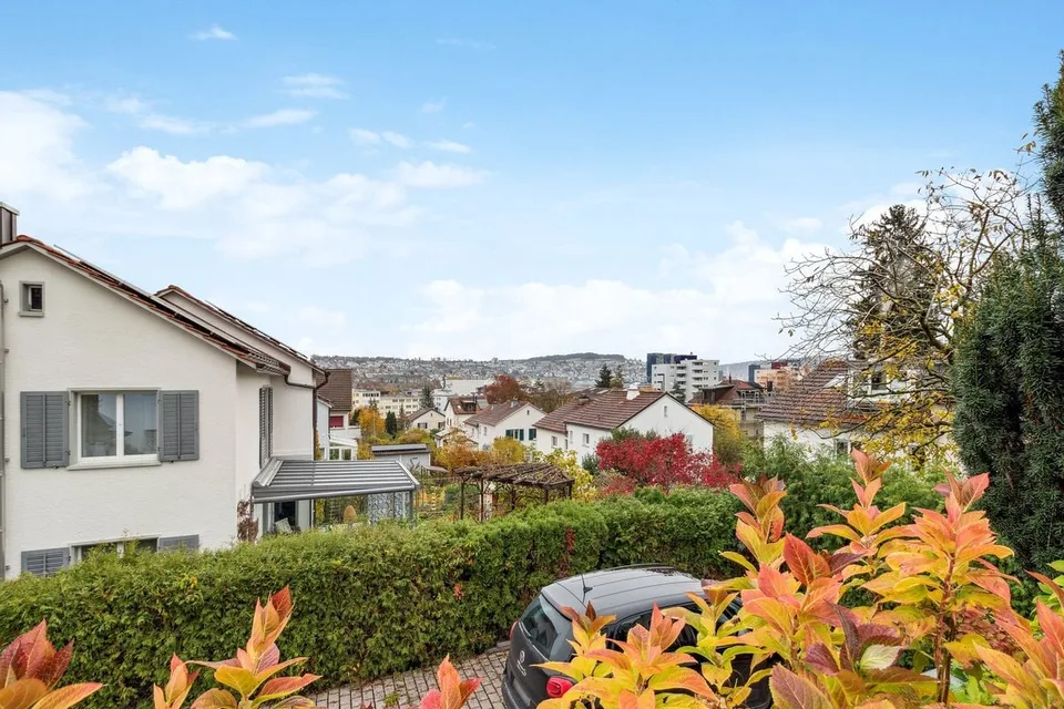 Exklusives, ruhig gelegenes Einfamilienhaus mit Pool zur Langzeitmiete – Foto 12 von 13
