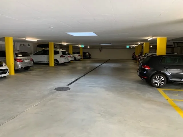 Place de stationnement dans le garage souterrain