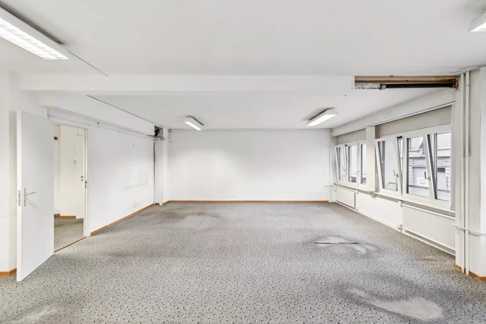 Lokal gewerblich ca. 150,30 m2 im 1. Stock – Foto 6 von 12