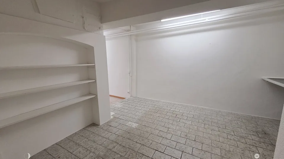 2.5-Zimmer Praxisräume / Atelier in Biel - Bözingen