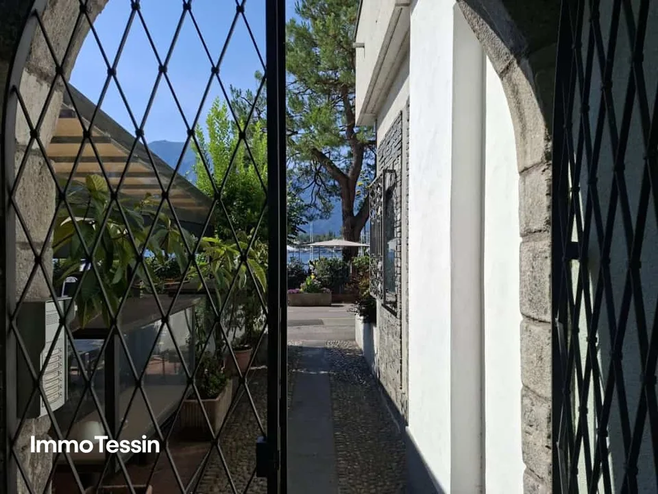 SELTENHEIT: Wohnen an absoluter Bestlage direkt an der bekannten Seepromenade von Muralto / Locarno