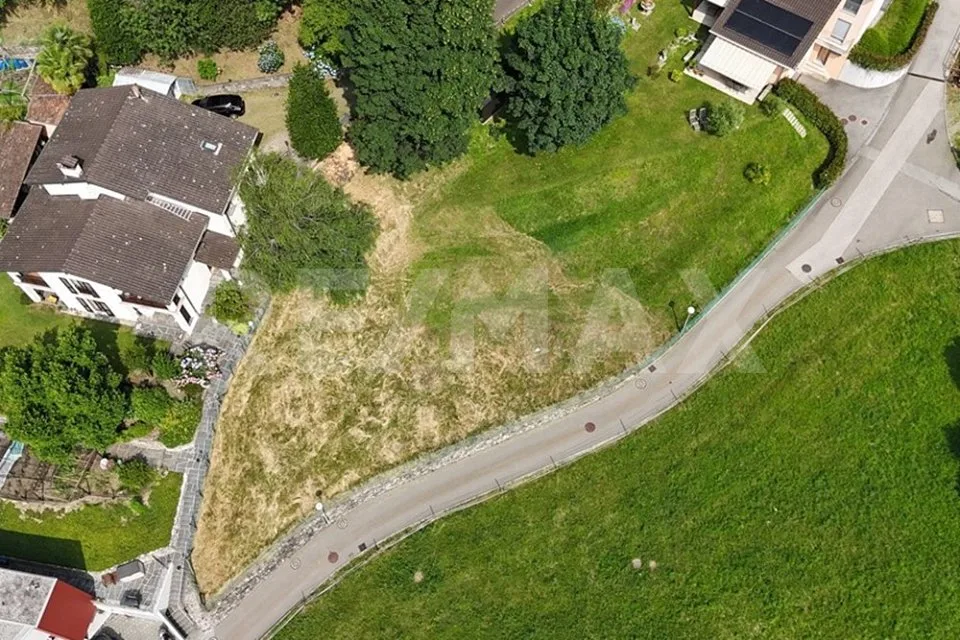 Terreno edificabile a Biogno  Costruisci il futuro abitativo che desideri