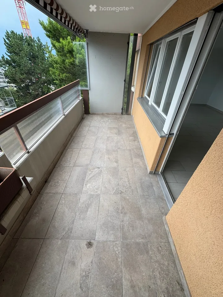 App. 4,5 Zimmer - Balkon mit Seeblick in Lutry