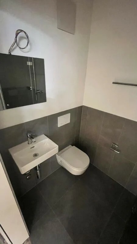 Bureau ou local commercial dans le meilleur emplacement du vieux quartier – photo 7 sur 9