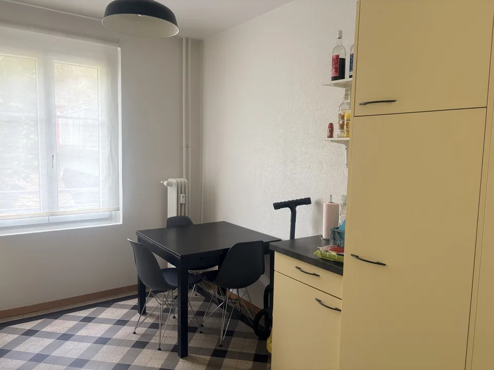 Schönes 4-Zimmer-Apartment hell