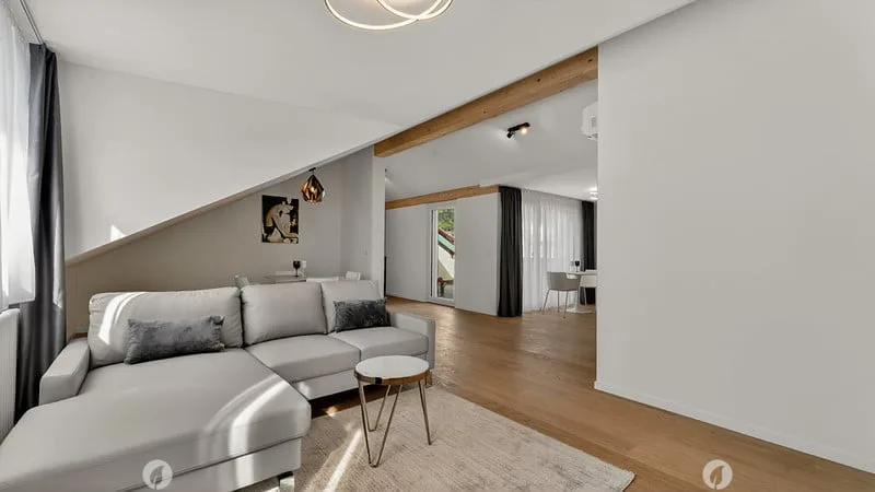Eklusive möblierte 2.5-Zimmer Attika Wohnung mit Service und Terrasse in Biel