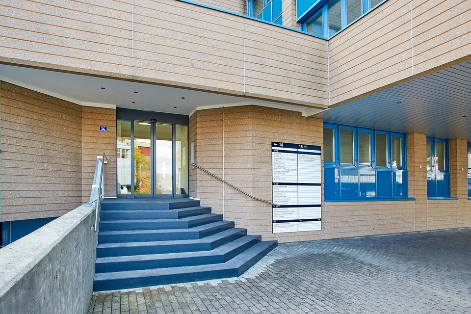 Ihr neuer Arbeitsplatz in gepflegter Liegenschaft an der Bönirain­strasse in Thalwil