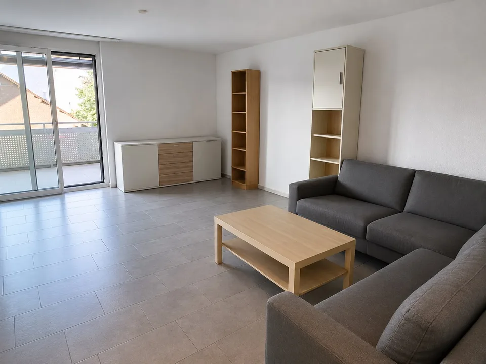 Helle 3.5-Zimmer-Wohnung mit Balkon in Rümlang