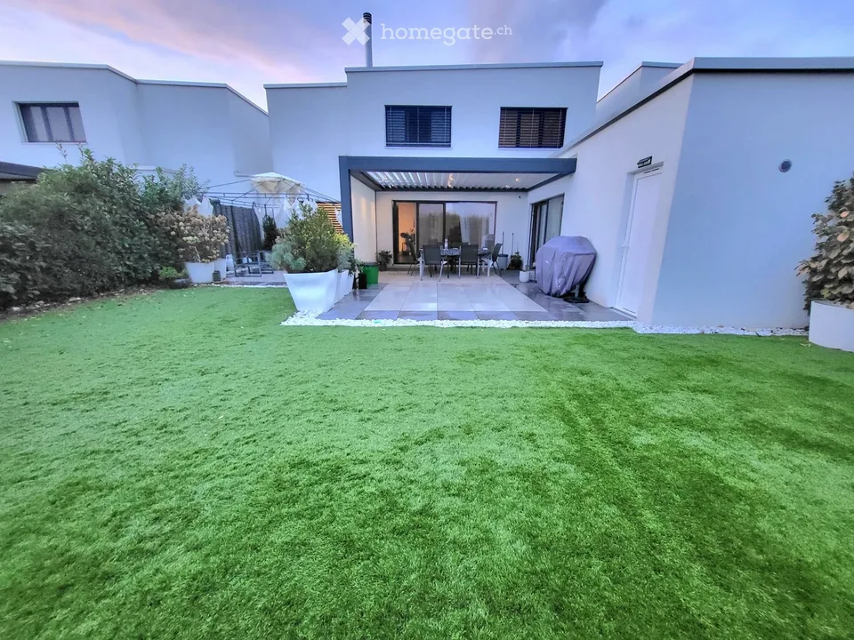 Spacieuse villa moderne de 5.5 pièces