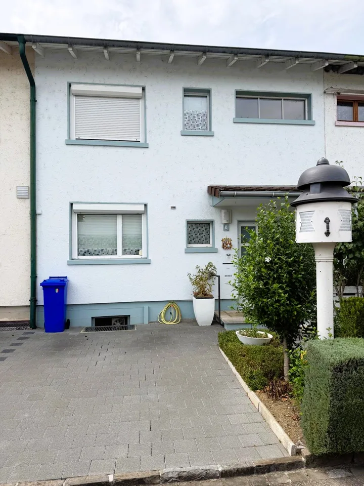 4.5-Zimmer-Reiheneinfamilienhaus in Therwil