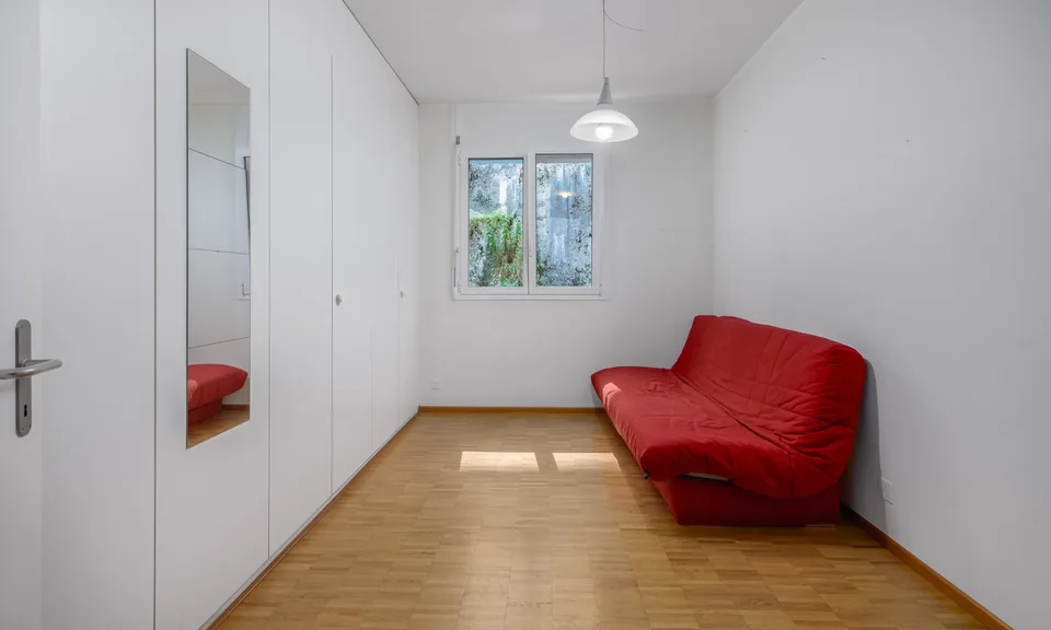 GERÄUMIGES 4.5 LAKE VIEW MIT TERRASSE IM ZENTRUM VON LUGANO – Foto 17 von 19