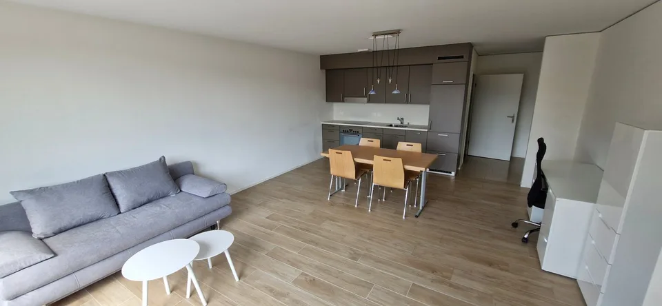 Appartement meublé moderne de 2.5 pièces à Delémont – disponible immédiatement