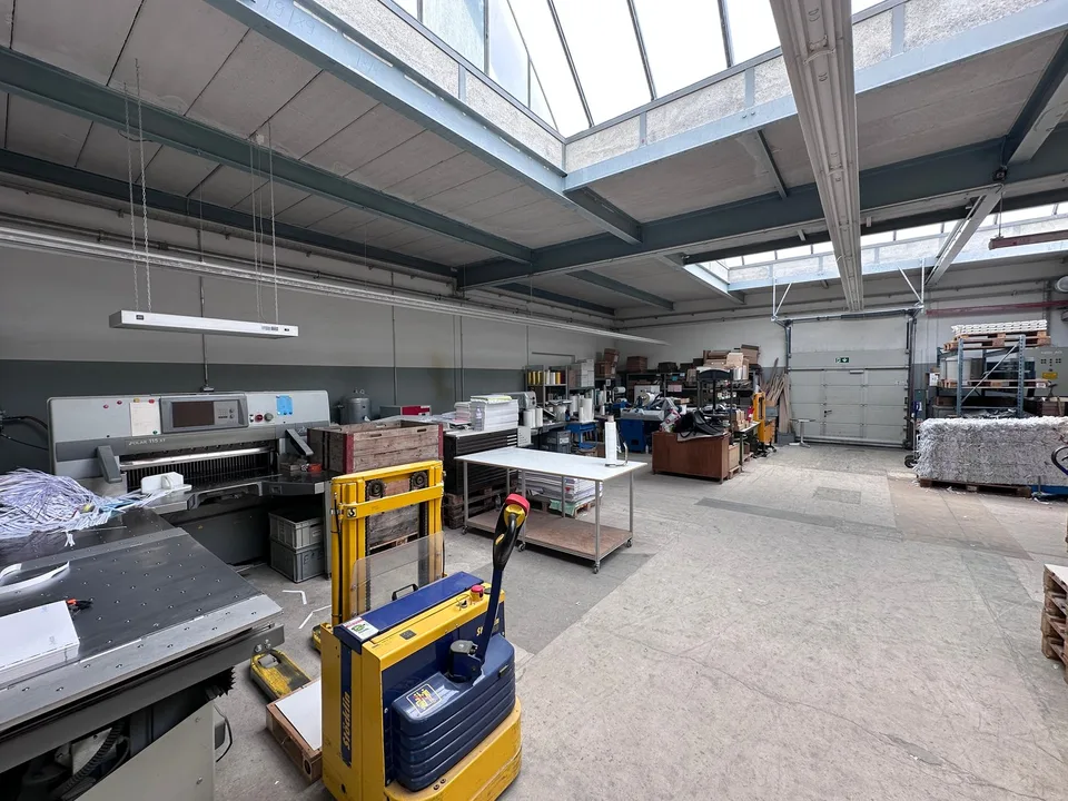 809m2 helle Industrie- & Lagerfläche im Industriegebiet von Hittnau – Foto 14 von 22
