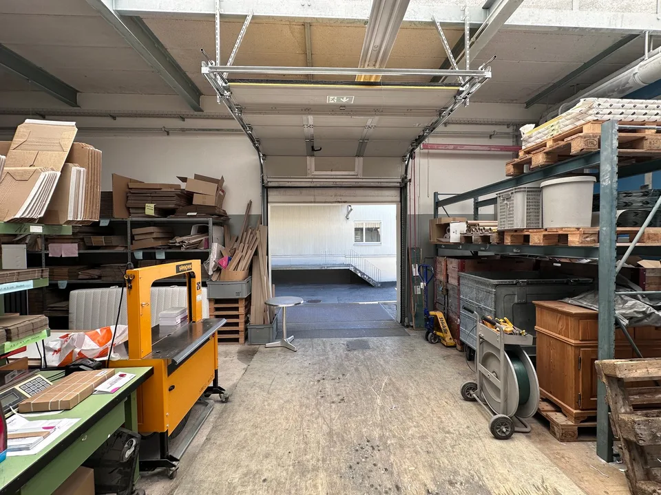 809m2 helle Industrie- & Lagerfläche im Industriegebiet von Hittnau – Foto 16 von 22