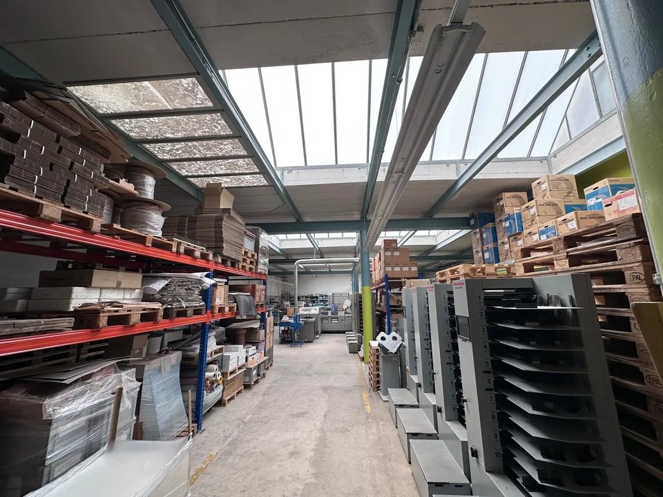809m2 helle Industrie- & Lagerfläche im Industriegebiet von Hittnau