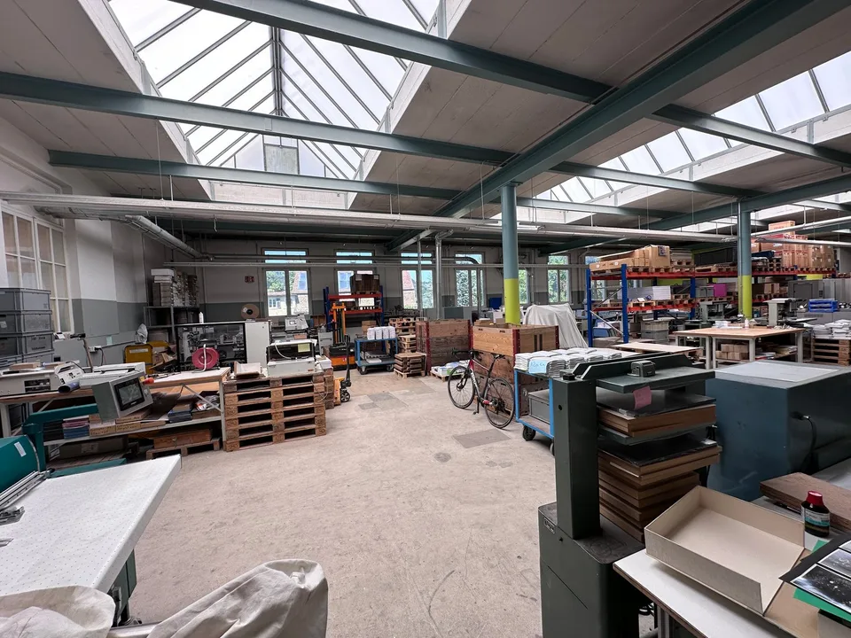 809m2 helle Industrie- & Lagerfläche im Industriegebiet von Hittnau – Foto 10 von 22