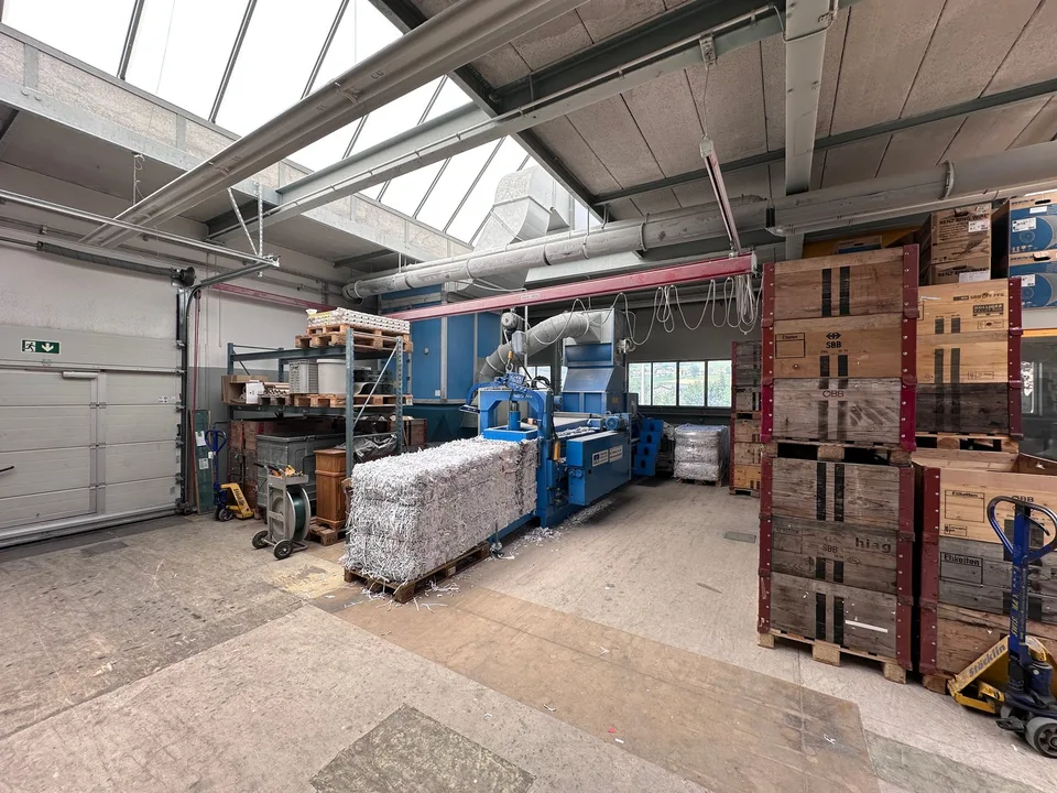 809m2 helle Industrie- & Lagerfläche im Industriegebiet von Hittnau – Foto 9 von 22