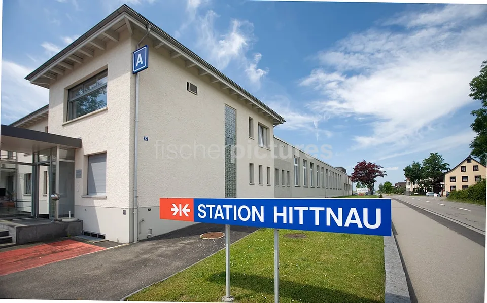 809m2 helle Industrie- & Lagerfläche im Industriegebiet von Hittnau
