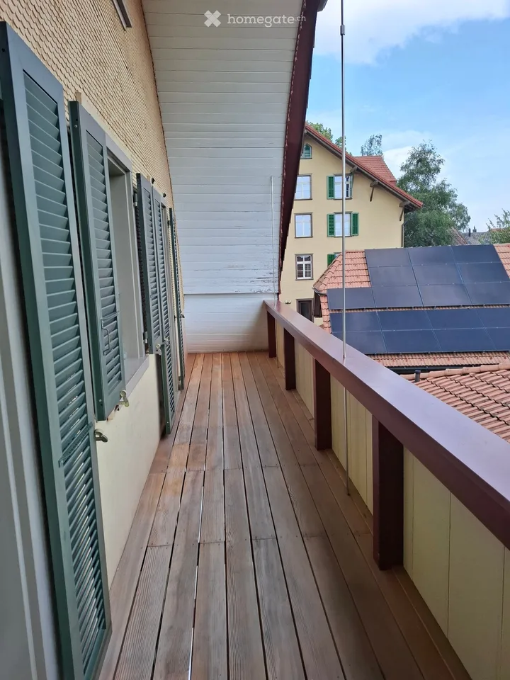 Charmante 5.5 Zimmer Wohnung in Affolten zu vermieten.