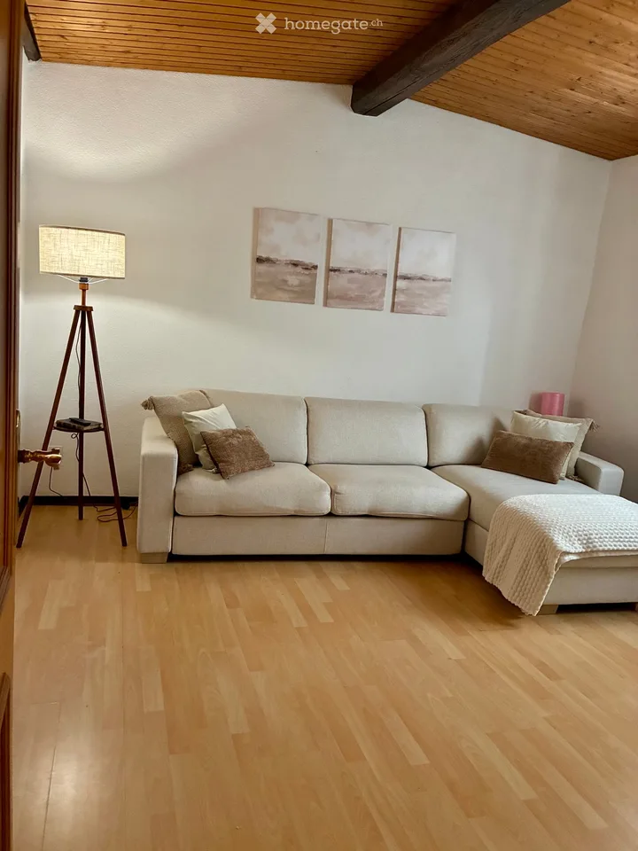 2.5-room apartment in Cureglia, CHF 1100 per month