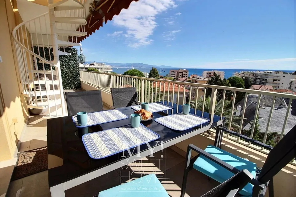 Appartamento esclusivo con vista sul mare a Salis, Antibes
