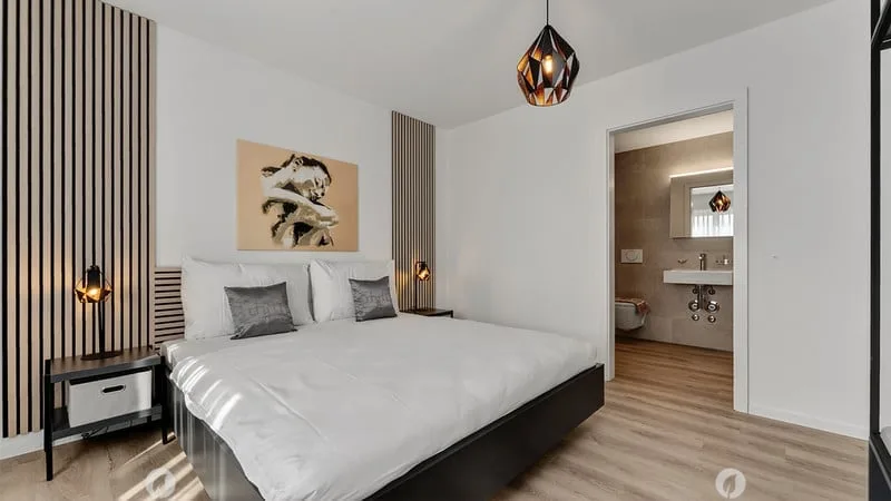 Moderne möblierte 2-Zimmer-Wohnung mit Service und Balkon in Biel