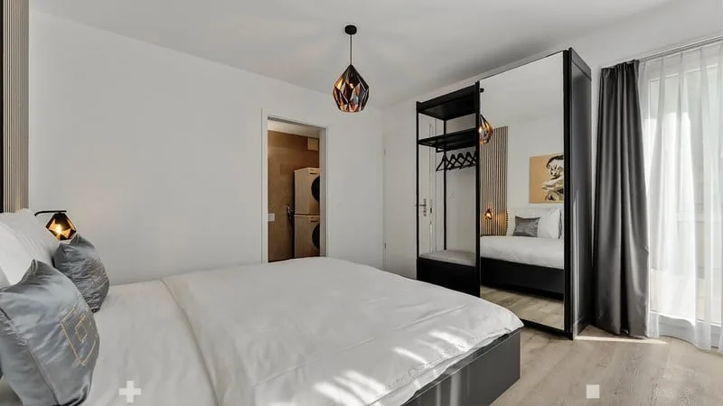 Moderne möblierte 2-Zimmer-Wohnung mit Service und Balkon in Biel – photo 7 sur 12