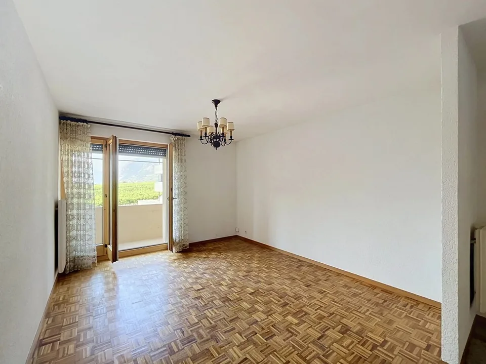 Appartamento di 4 stanze in una zona tranquilla con una bella vista