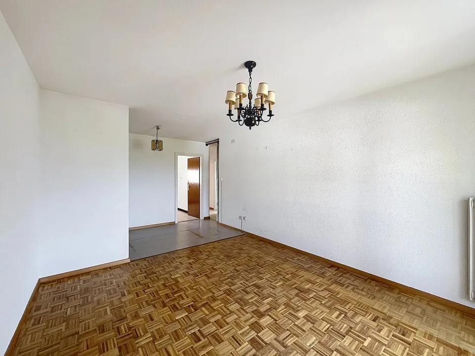 Appartamento di 4 stanze in una zona tranquilla con una bella vista