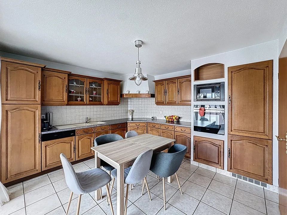 Appartement en attique de 5.5 pièces avec deux terrasses et deux balcons