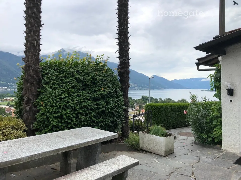 Charmant appartement 3 pièces (de vacances) avec vue imprenable sur le lac Majeur