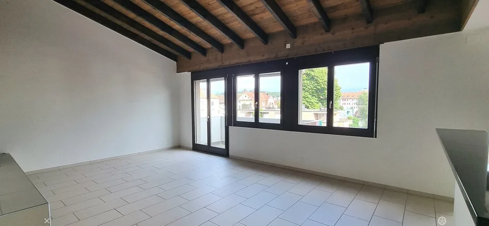 Grosszügige 4.5-Zimmer-Wohnung mit Balkon