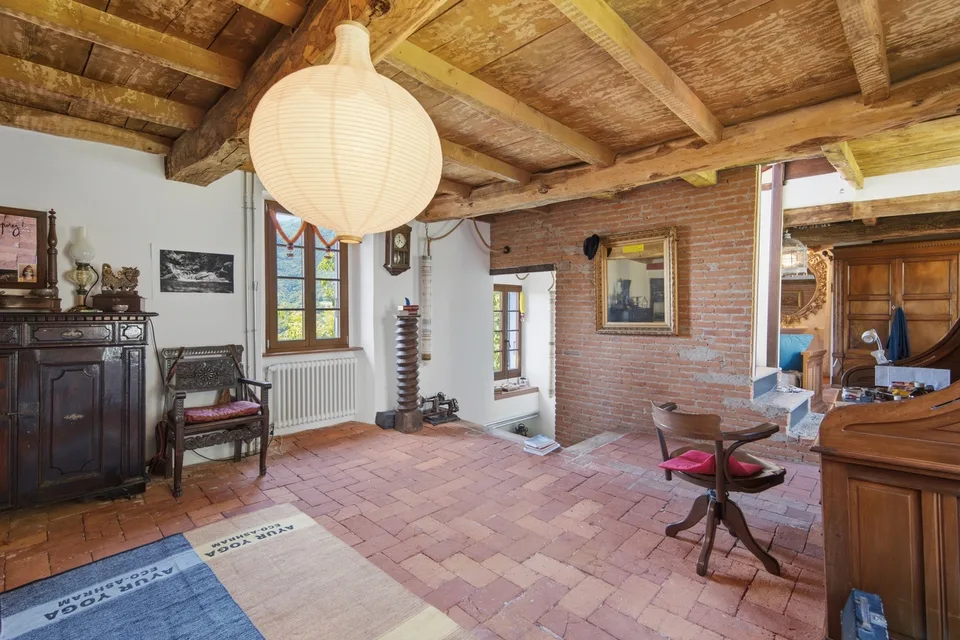 Casa d'epoca con giardino nel nucleo storico di Aranno – Foto 10 von 13