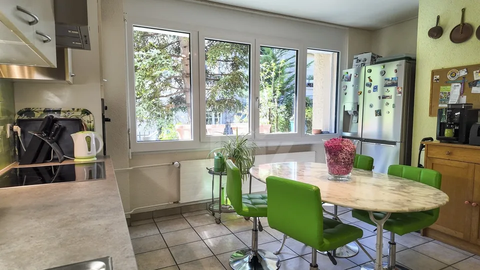 Bello appartamento al piano terra con balcone