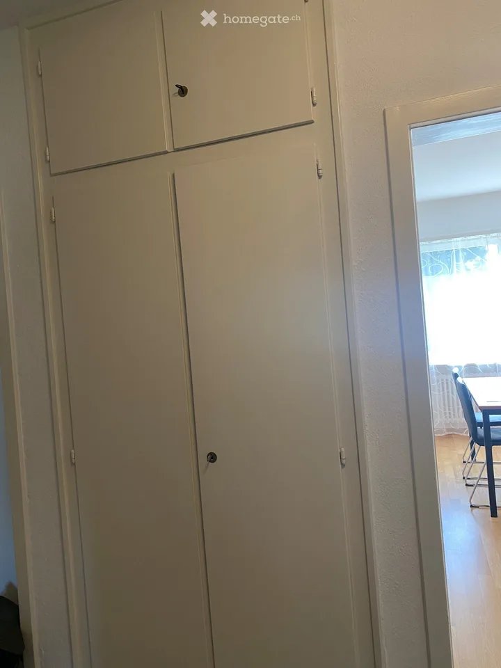 Grosszügige 4-Zimmer-Wohnung mit Balkon in Bottmingen