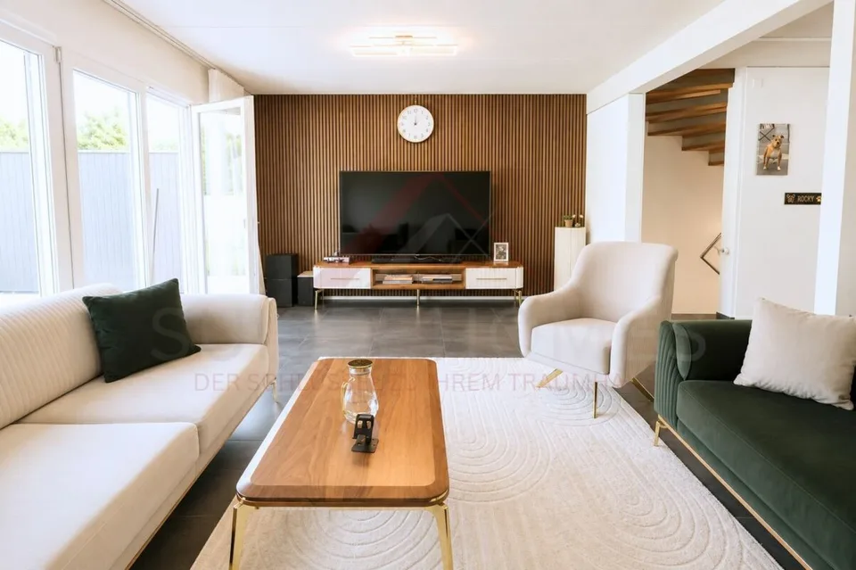 Wohnen wie in den Ferien - Modernes 5.5 Zimmer Reihenhaus mit Pool