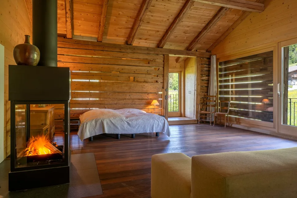 Traditionelles Bauernhaus mit Scheune und Umschwung – Foto 9 von 12