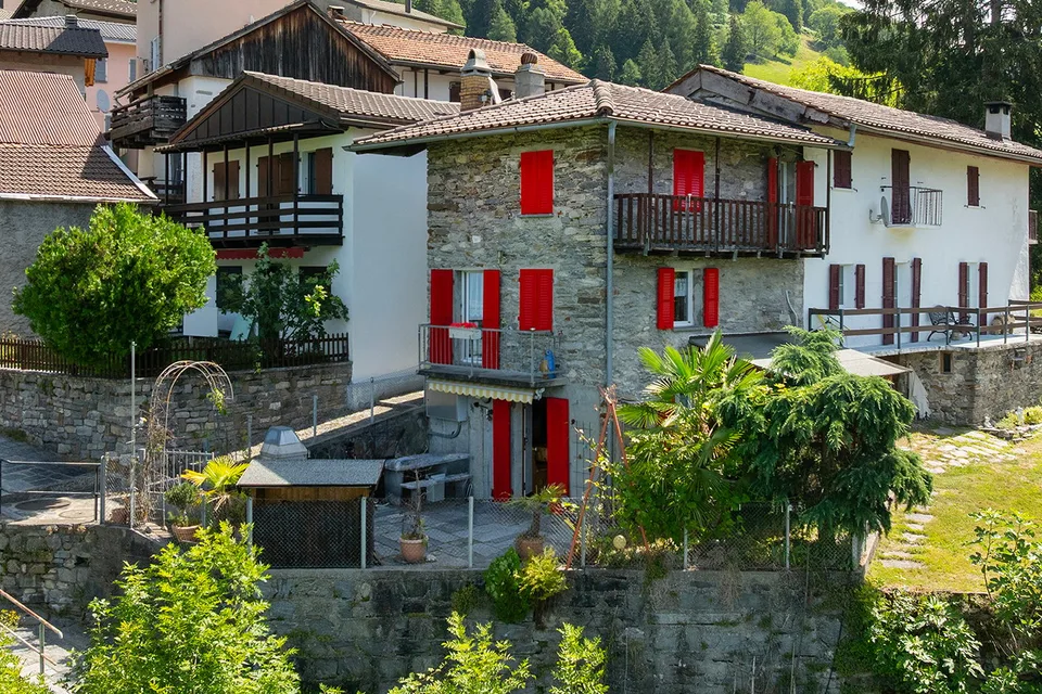 Casa unifamiliare con splendida vista su lago e montagne