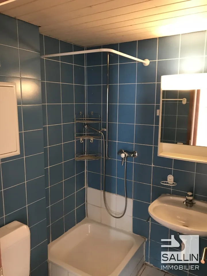 Wohnung mit 2½ Zimmern in der Nähe aller Einrichtungen