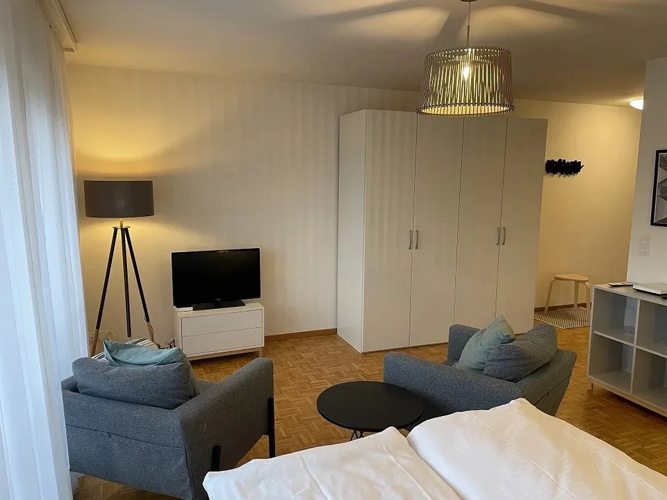 One-room apartment on the 4th floor