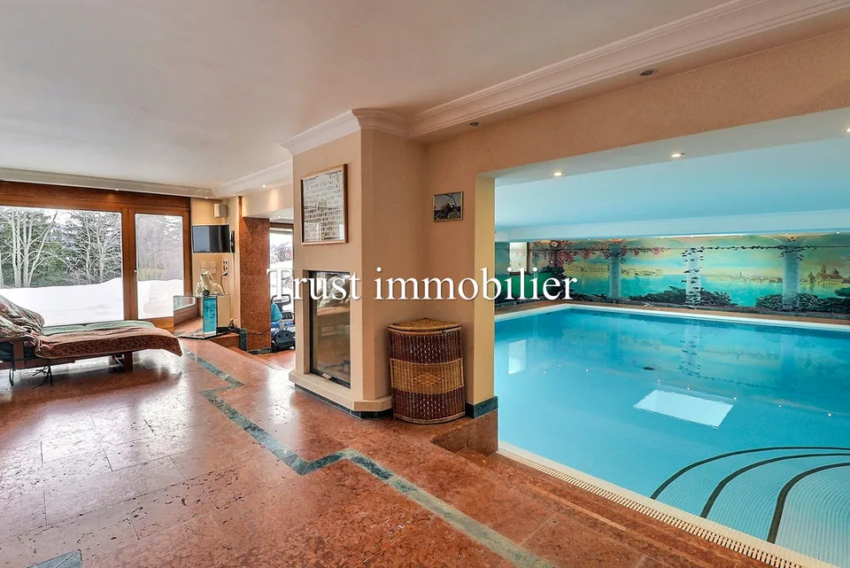 5008. Exceptionnel SKI IN/OUT appartement au centre de Crans