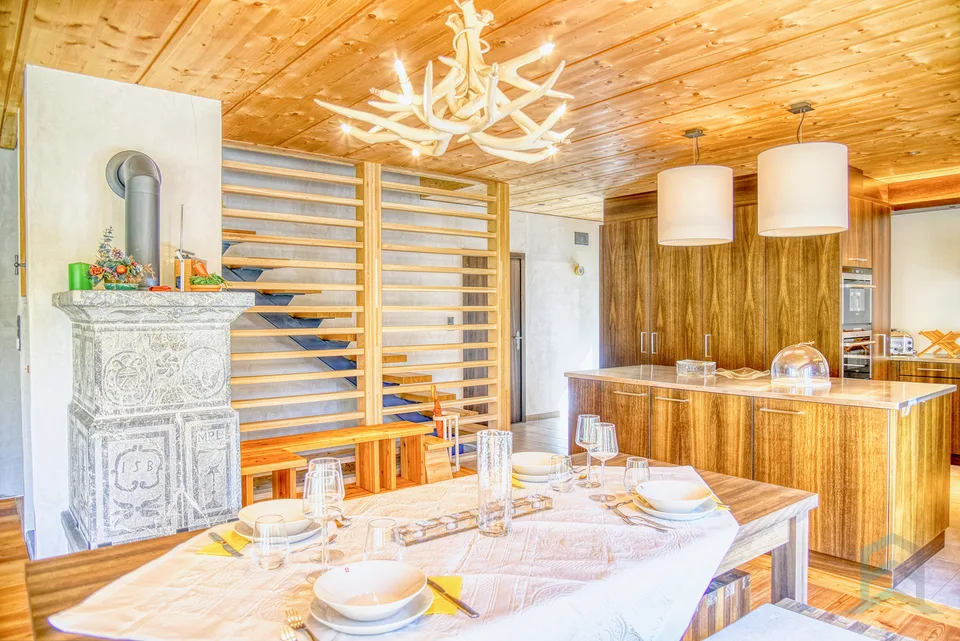 EXCLUSIVITE Somptueux Chalet de 6 ½ pièces en pleine nature