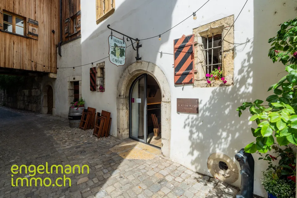 Gewölbekeller-Restaurant / Bar