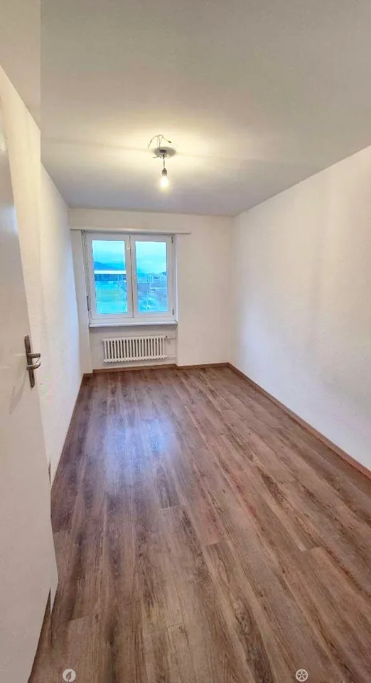 Charmante 4.5-Zimmer-Wohnung mit Balkon in Biel