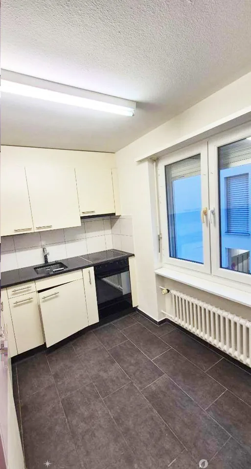 Charmante 4.5-Zimmer-Wohnung mit Balkon in Biel