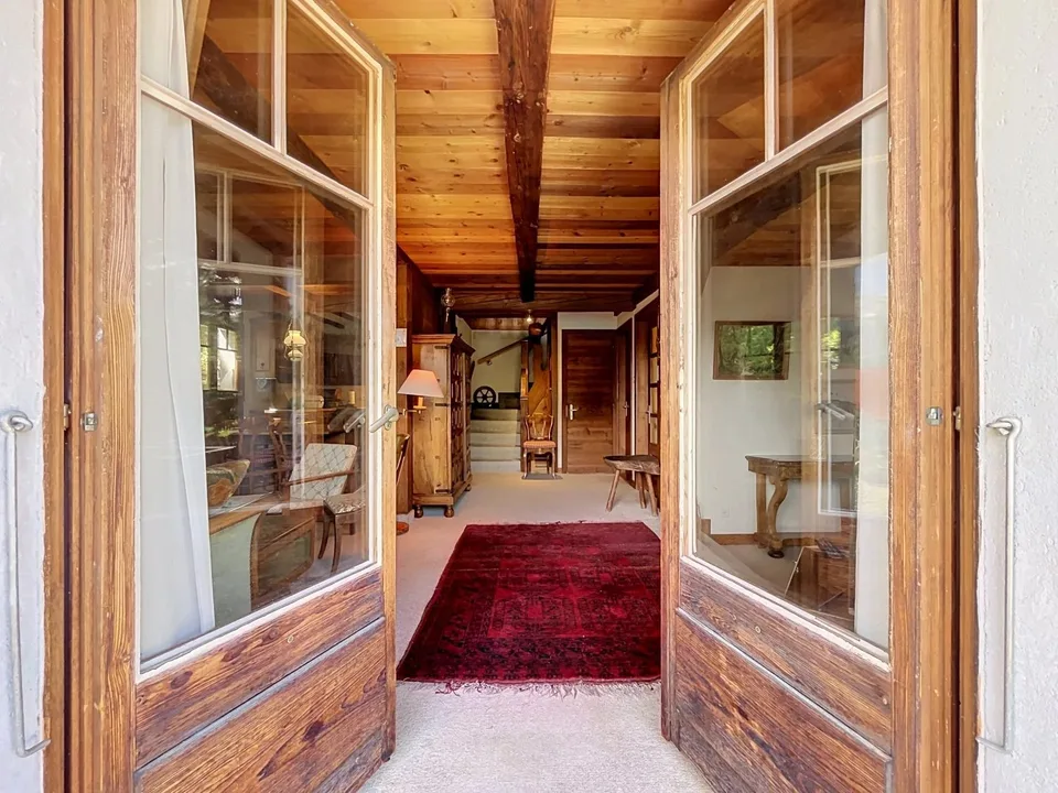 Chalet di charme ad Arveyes - Raro bene con potenziale