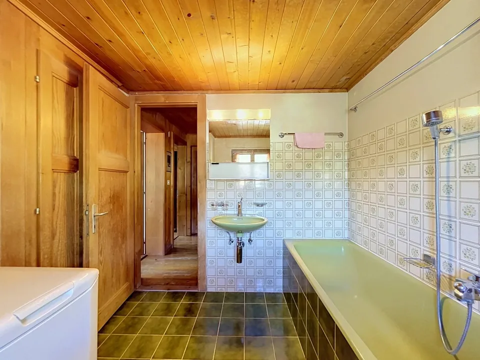 Charmantes Chalet in Arveyes - Seltene Immobilie mit Potenzial – Foto 9 von 13