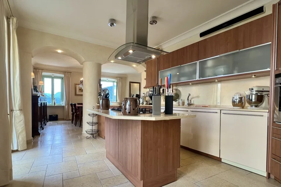 Appartement duplex exclusif sur le lac de Lugano en Italie – photo 22 sur 30