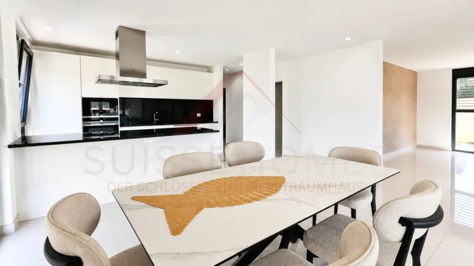 150 m² Bruttowohnfläche | Helle 4.5 Zimmer Wohnung mit 2 Balkonen und Lift